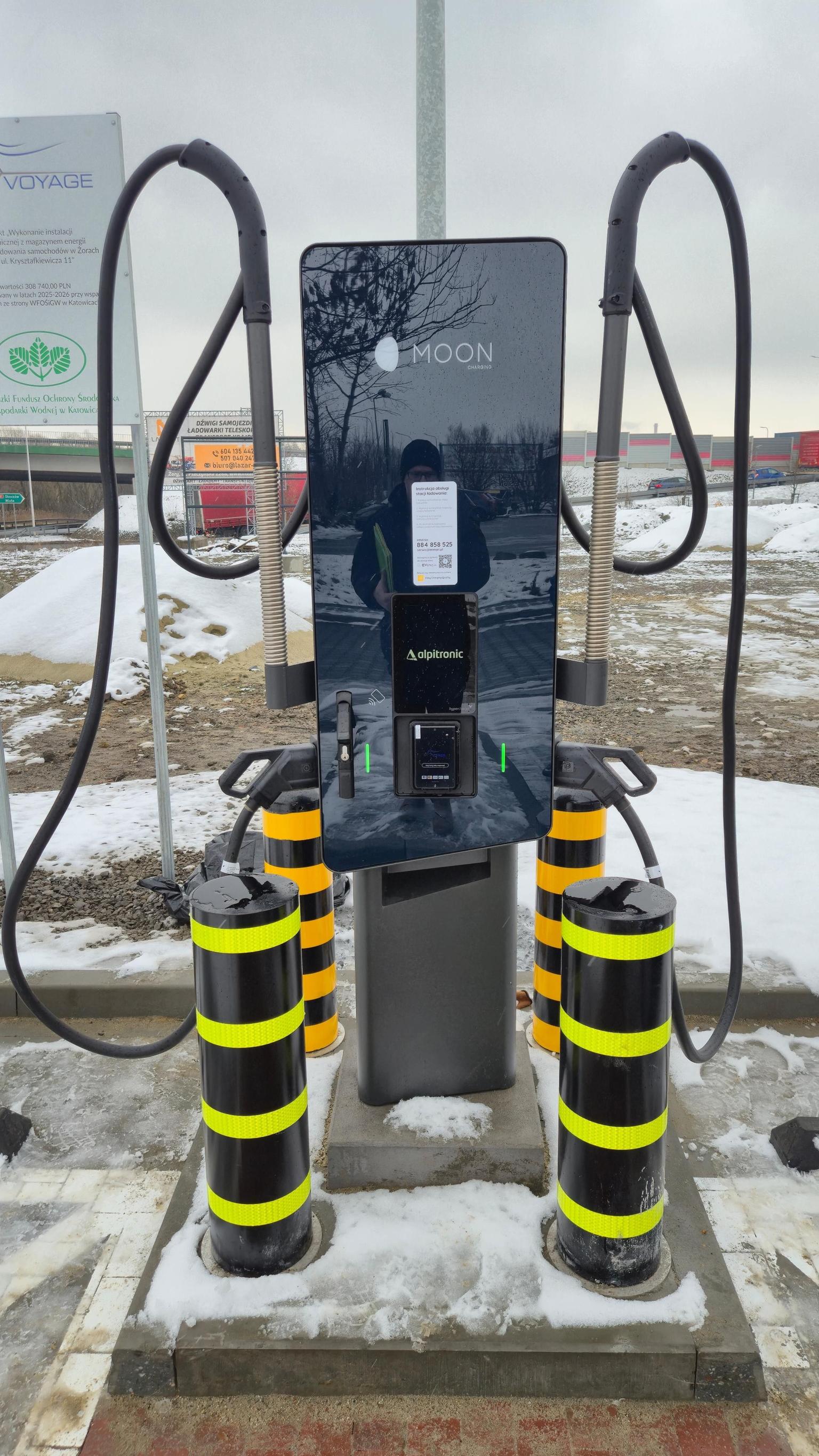 Ogólnodostępna stacja ładowania DC 50 kW, 2 złącza CCS2