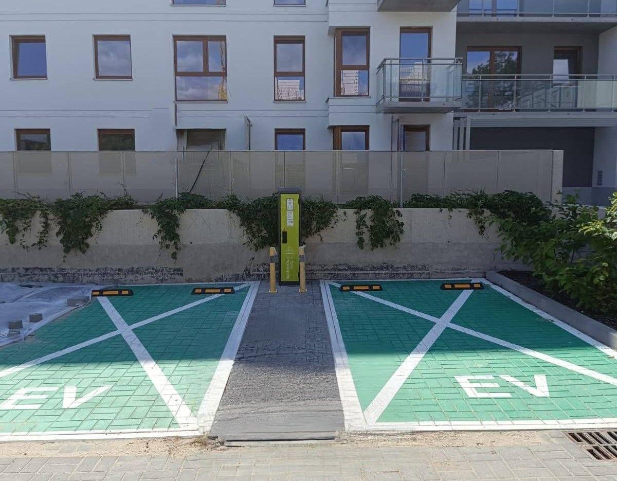 Stacja AC 2x22 kW dla mieszkańców